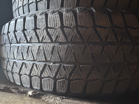 2 pneus d hiver 215/60r16 bridgestone