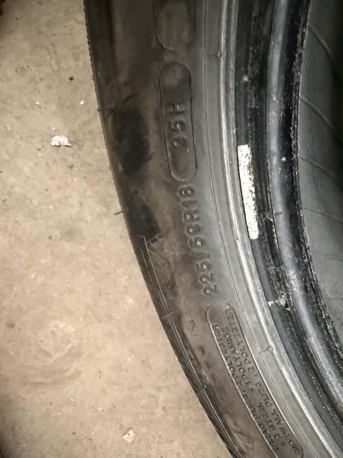 4 pneus d hiver 225/50r18 michelin run flat