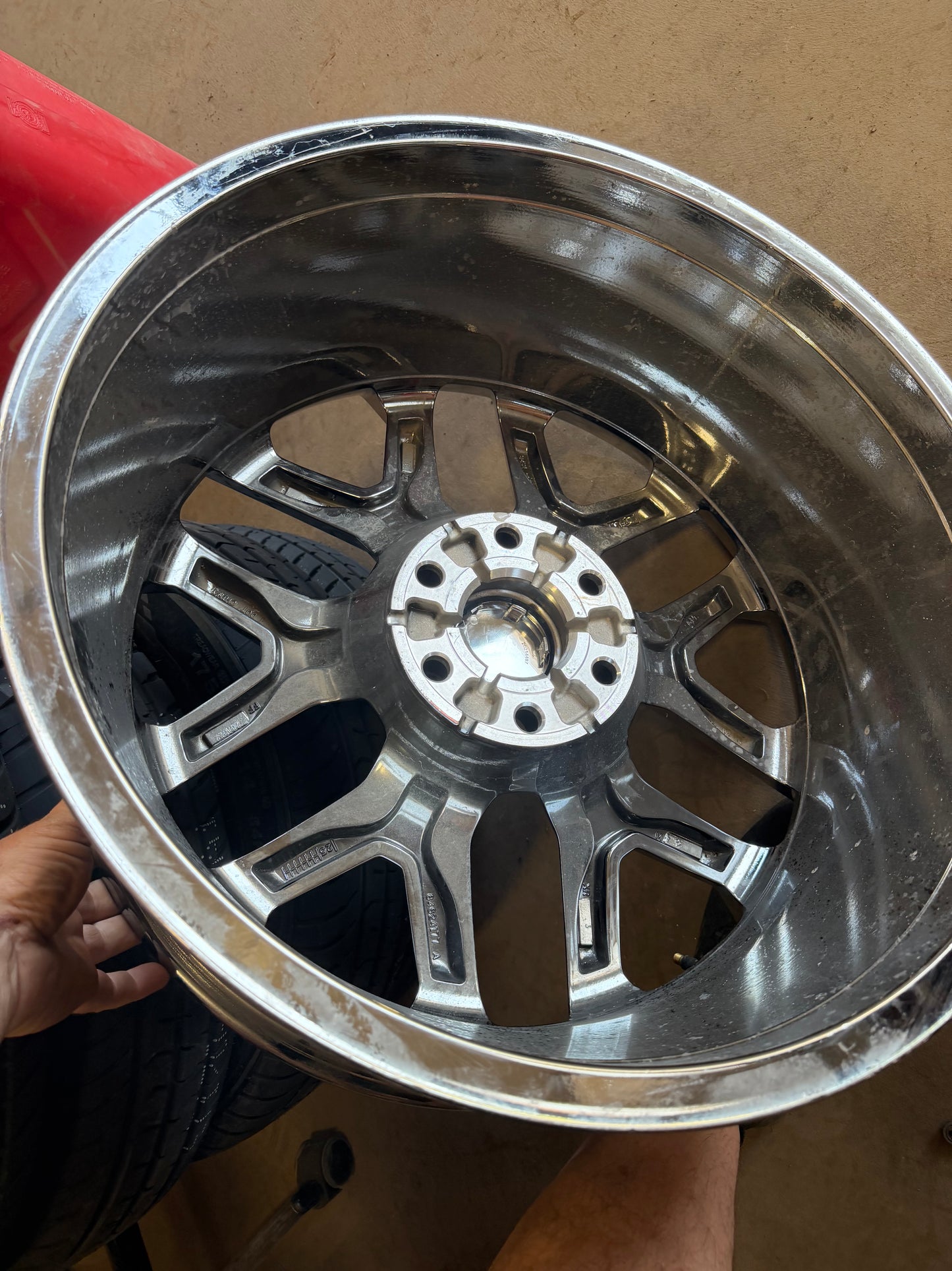 4 mags d origine cadillac escalade neufs 22 pouces 6x139.7 en liquidation