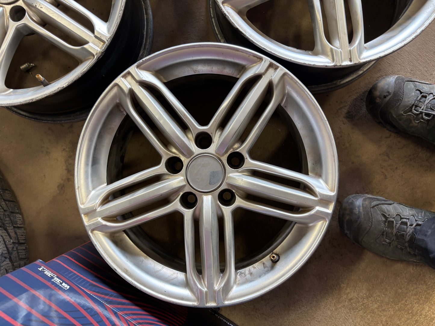4 mags 16 pouces 5x112 en bon etat