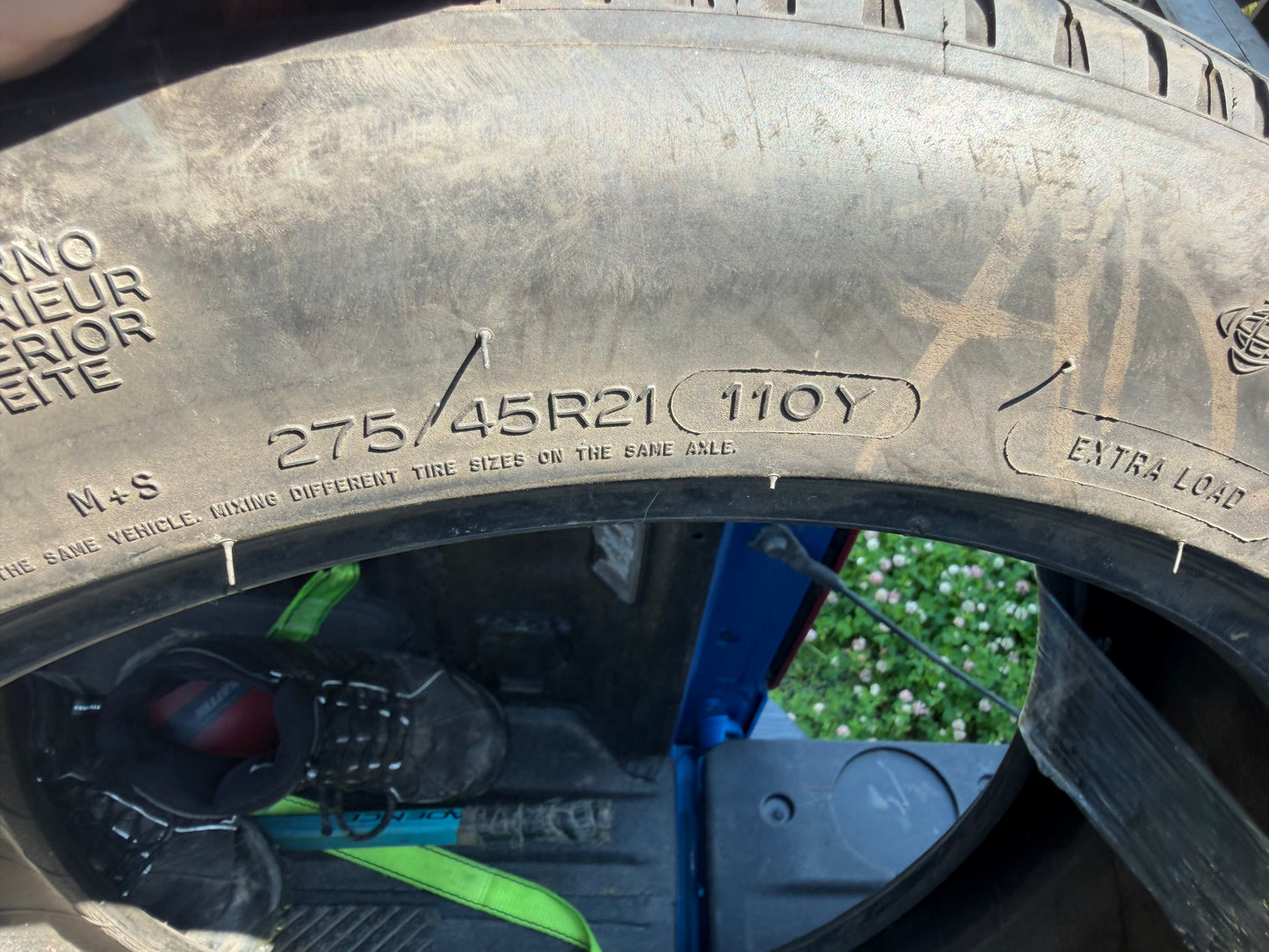 4 pneus d ete 275/35r21 michelin en tres bon état