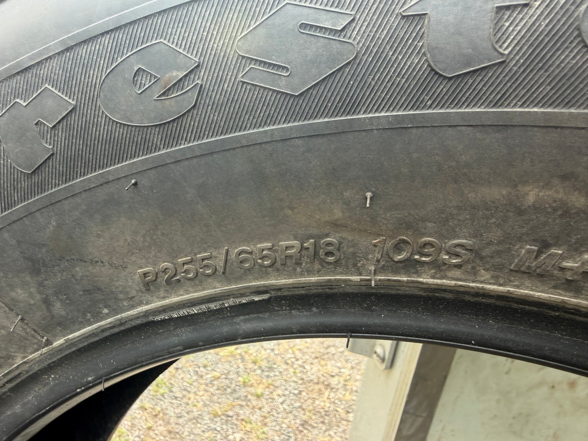 4 pneus d hiver 255/65r18 firestone a l état neuf