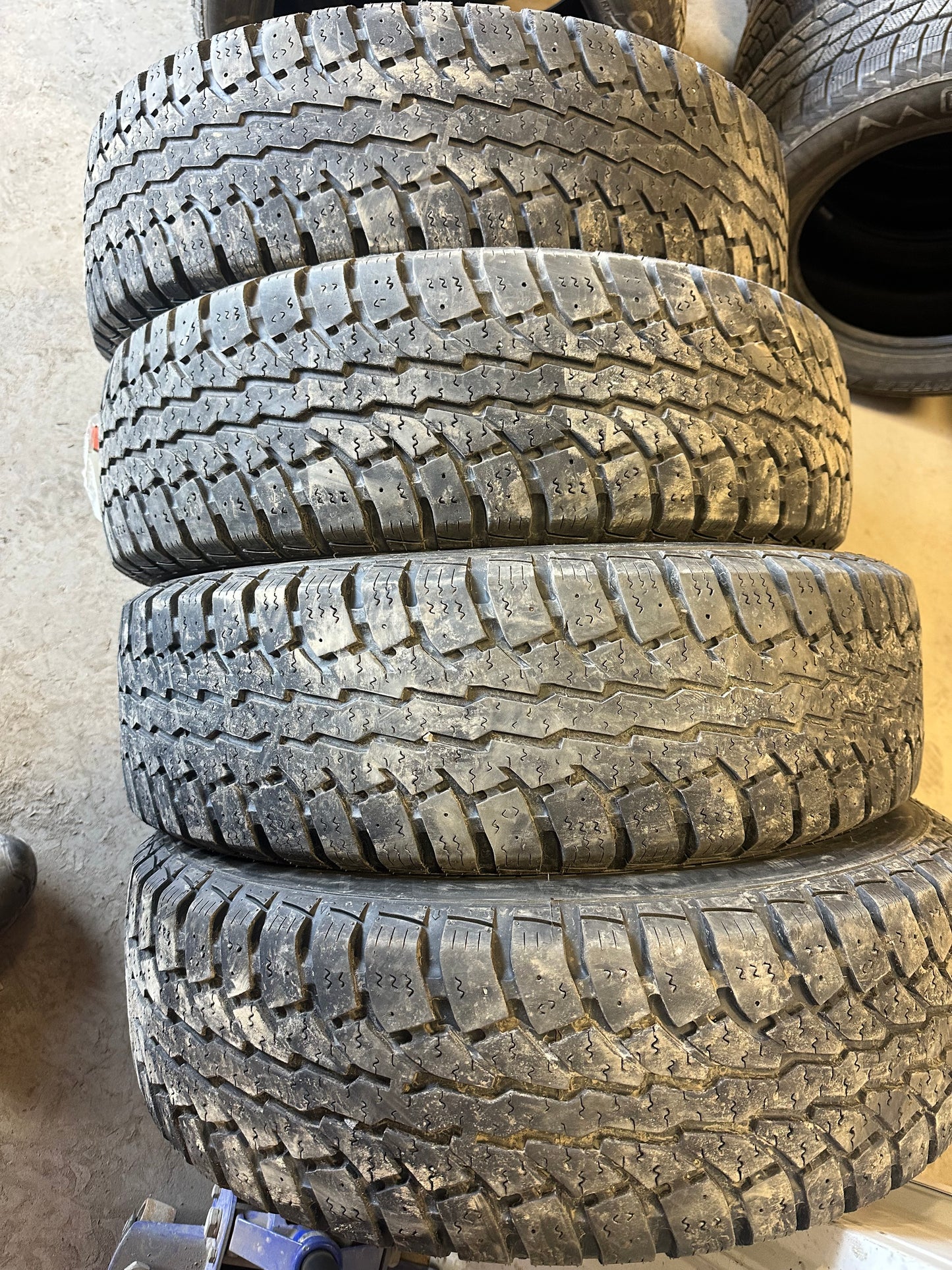 4 pneus hiver lt 245/75r16 gt radial 10 plies