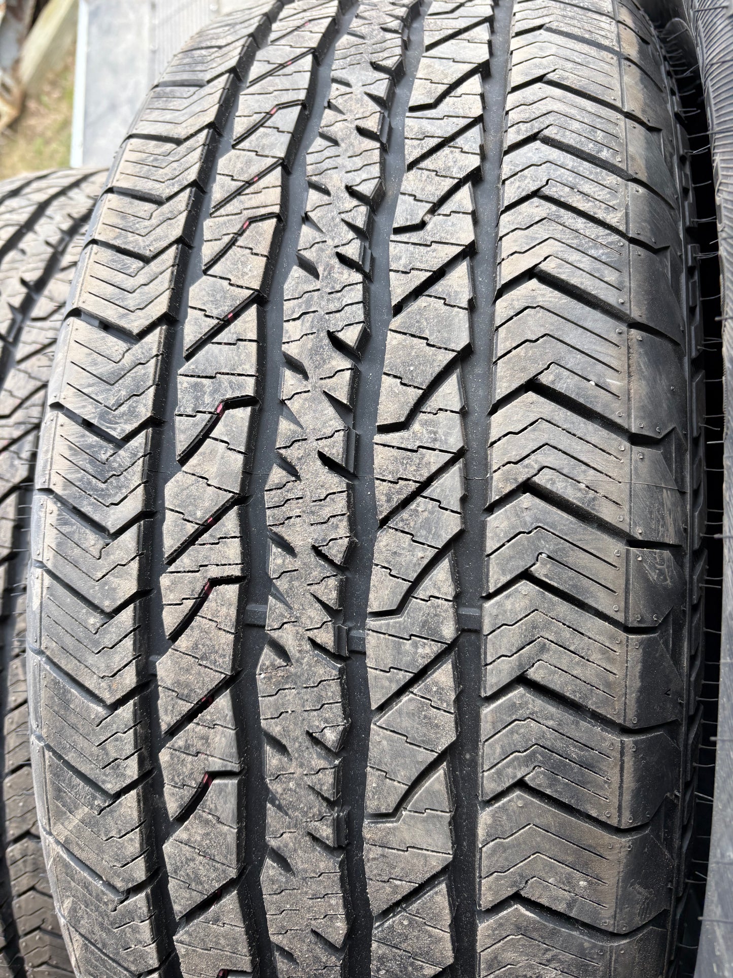 4 pneus d ete neufs 275/60r20 hankook en liquidation