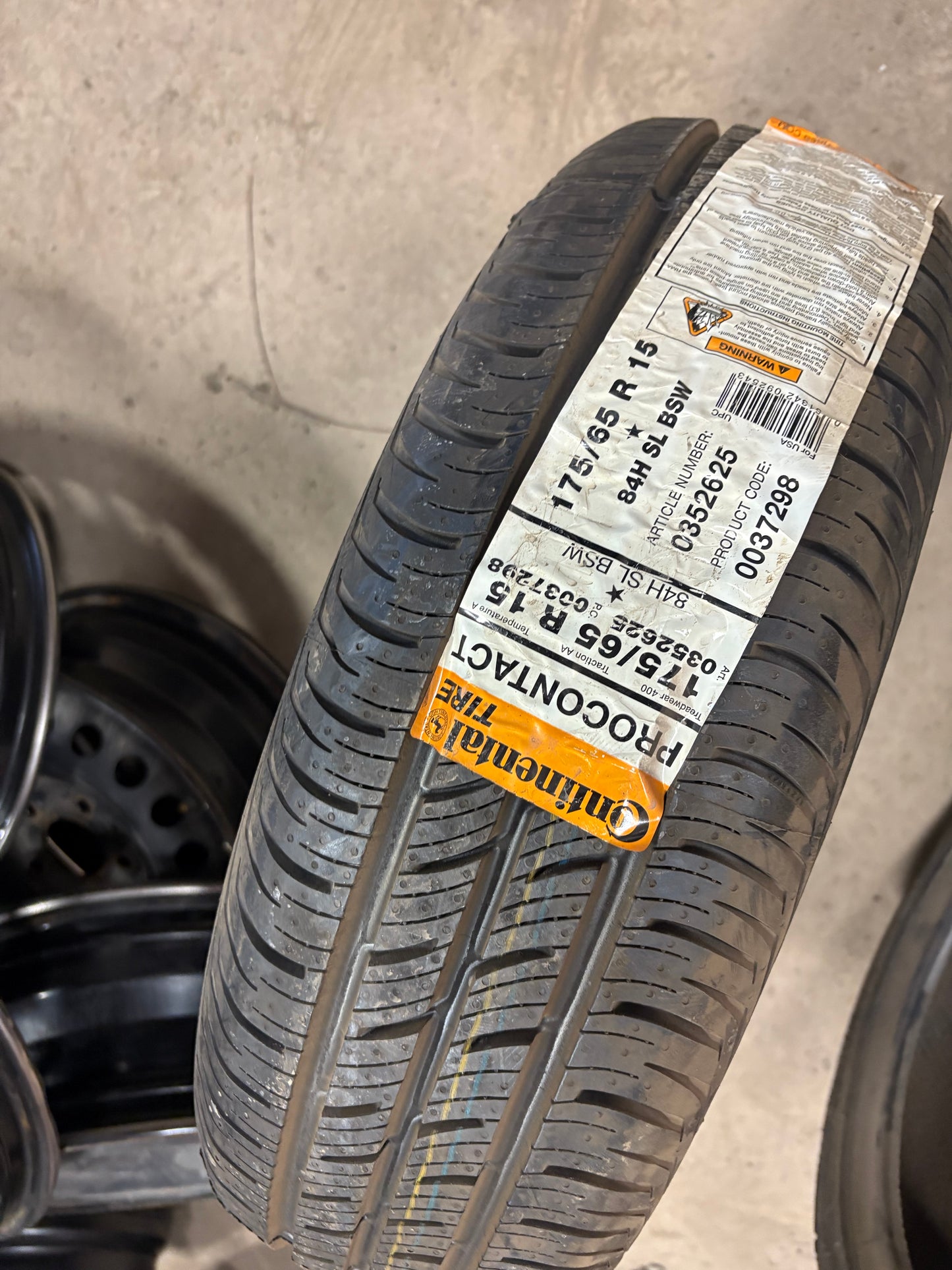 1 pneu d ete neuf 175/65r15 continental