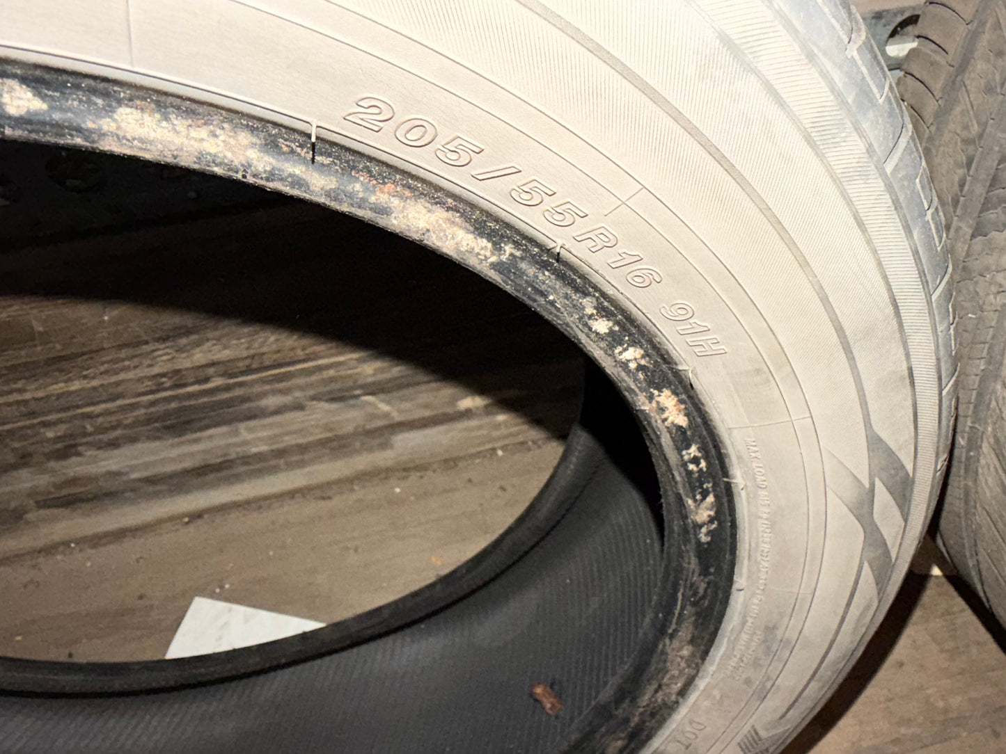 1 pneu d ete 205/55r16 Yokohama