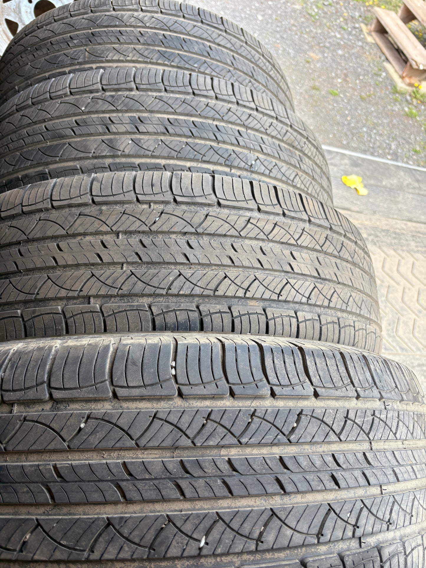 4 pneus d ete 245/60r18 michelin en tres bon etat