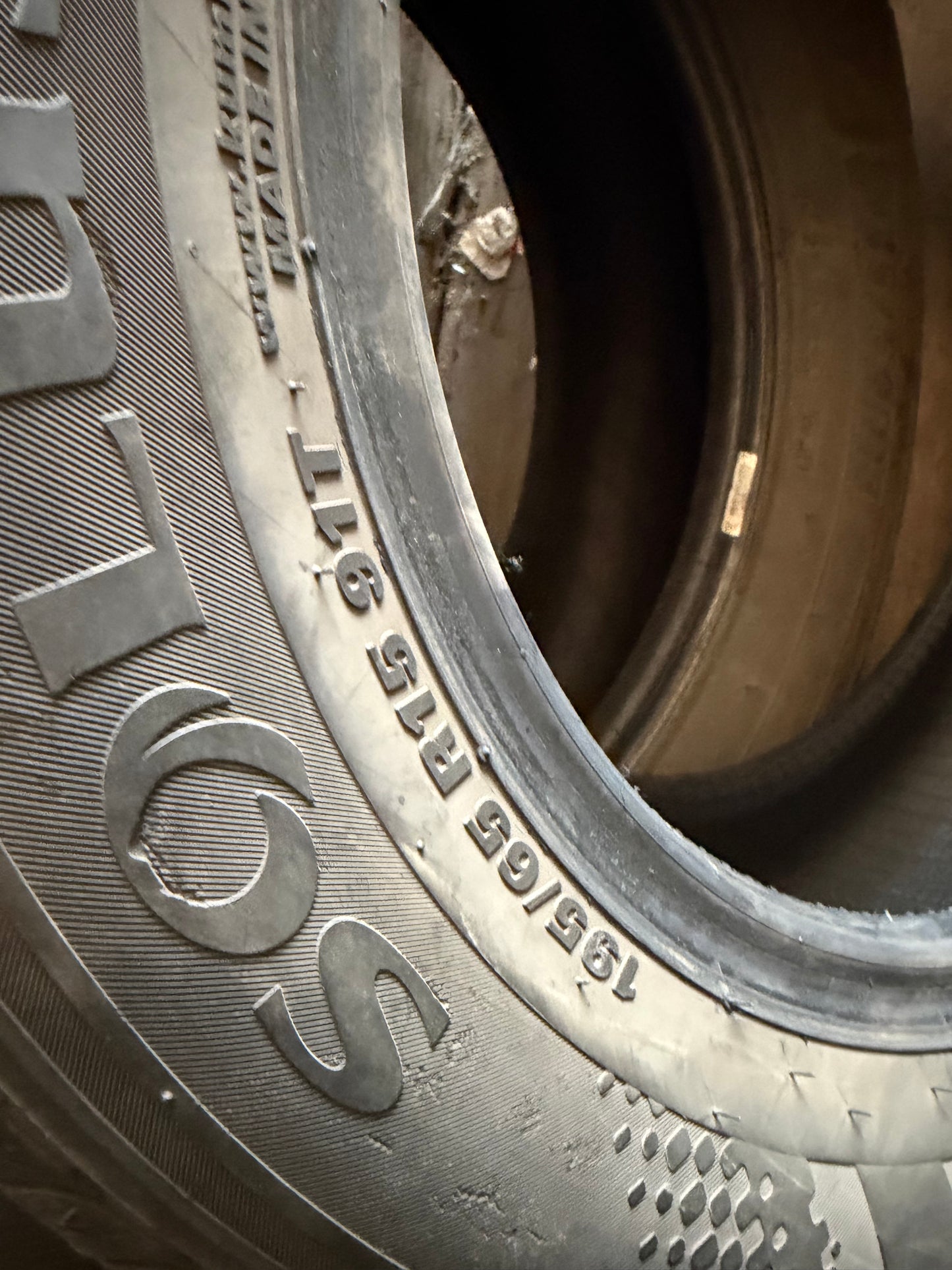 1 pneu d ete 195/65r15 kumho