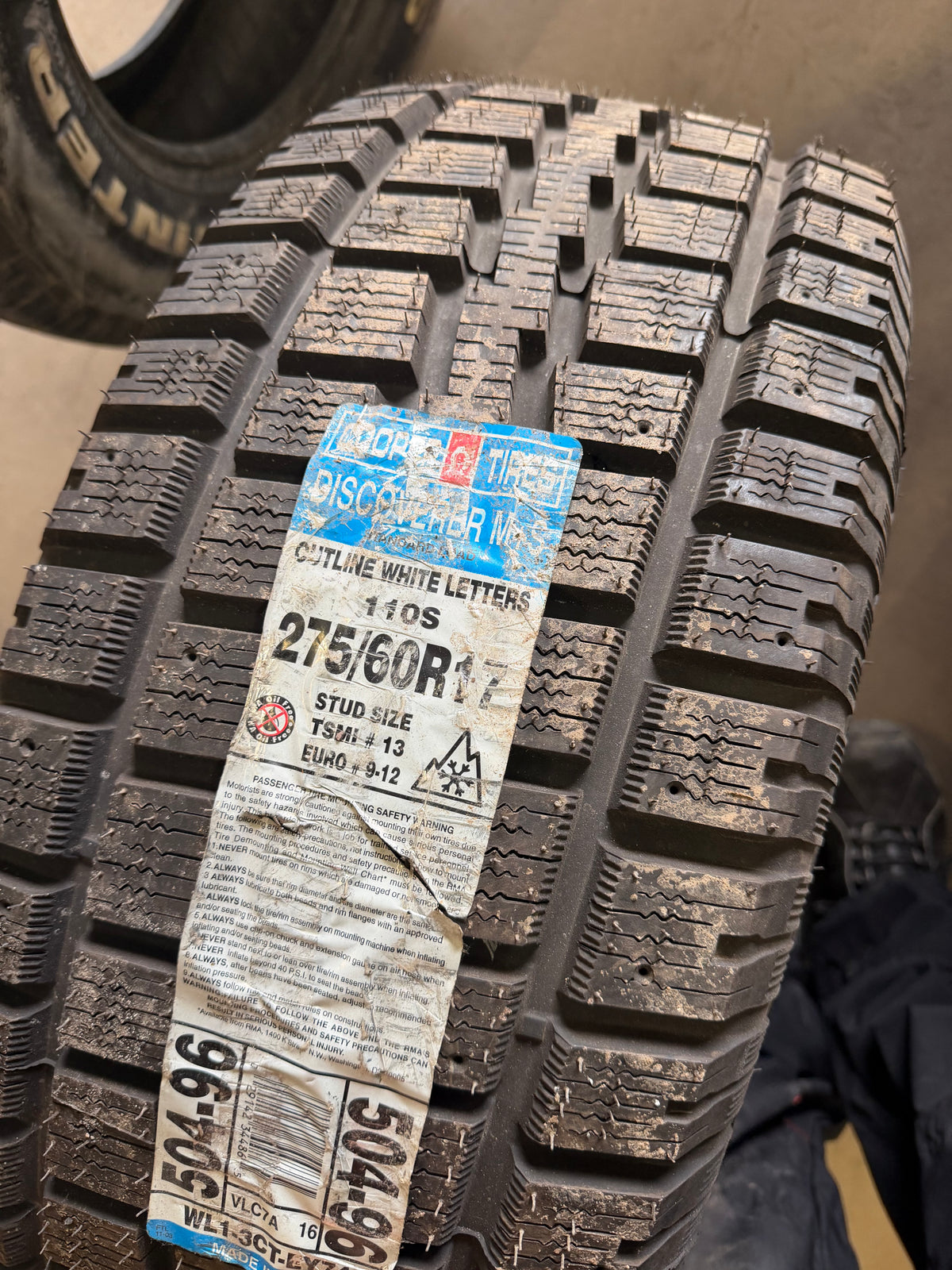 1 pneu d hiver neuf 275/60r17 cooper en liquidation