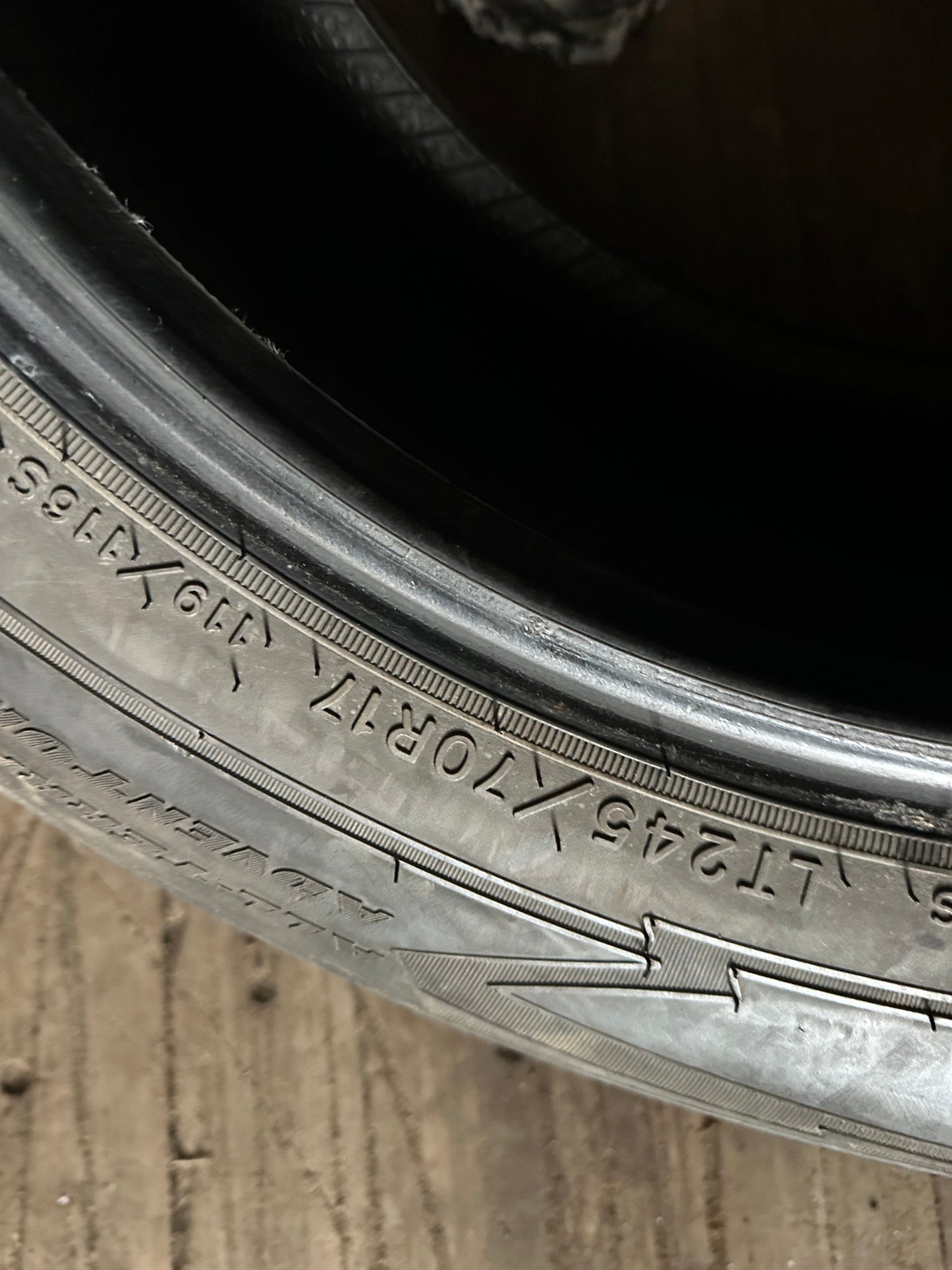 4 pneus d ete lt 245/70r17 good year 10 plies