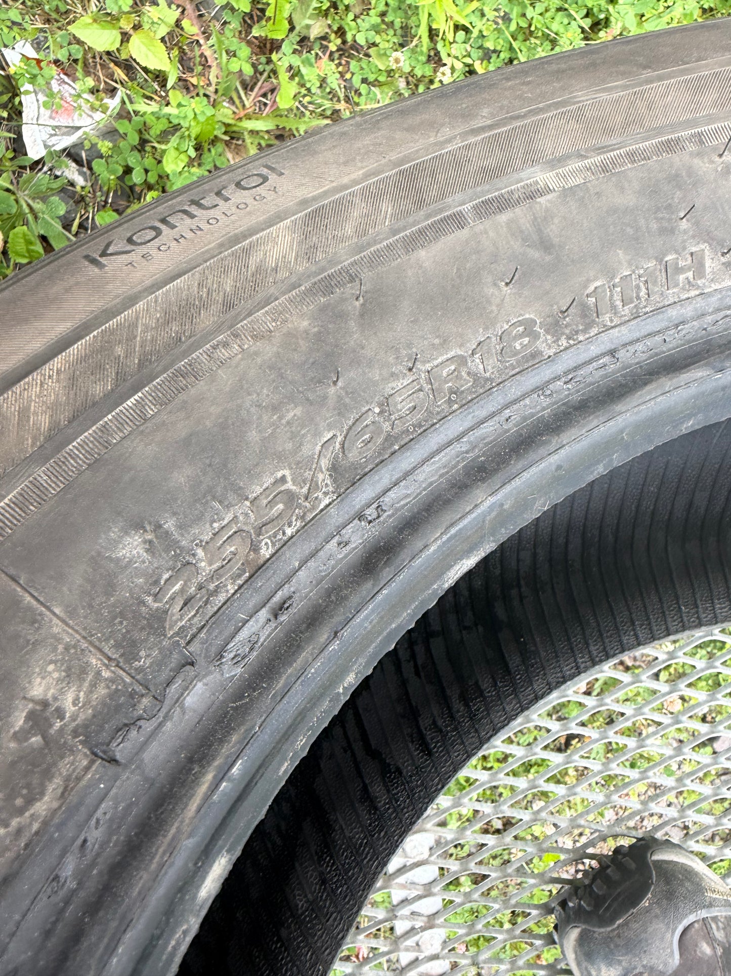 4 pneus d ete 255/65r18 hankook en tres bon etat