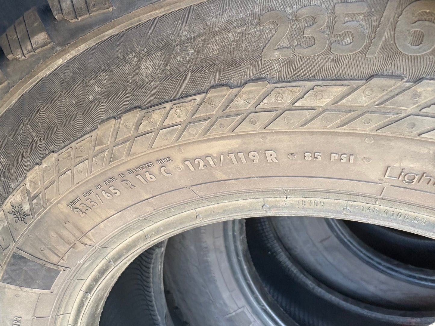 4 pneus d ete 235/65r16 continental 10 plies