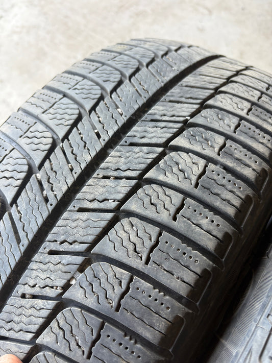 2 pneus d hiver 215/55r17 michelin