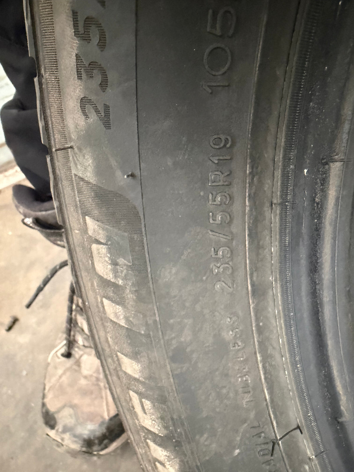 4 pneus d hiver 235/55r19 michelin a l état neuf