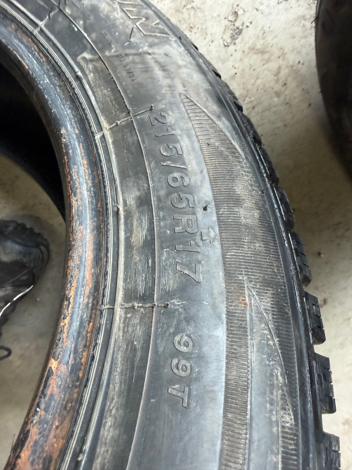 4 pneus d hiver 215/60r17 sailum a l etat neuf