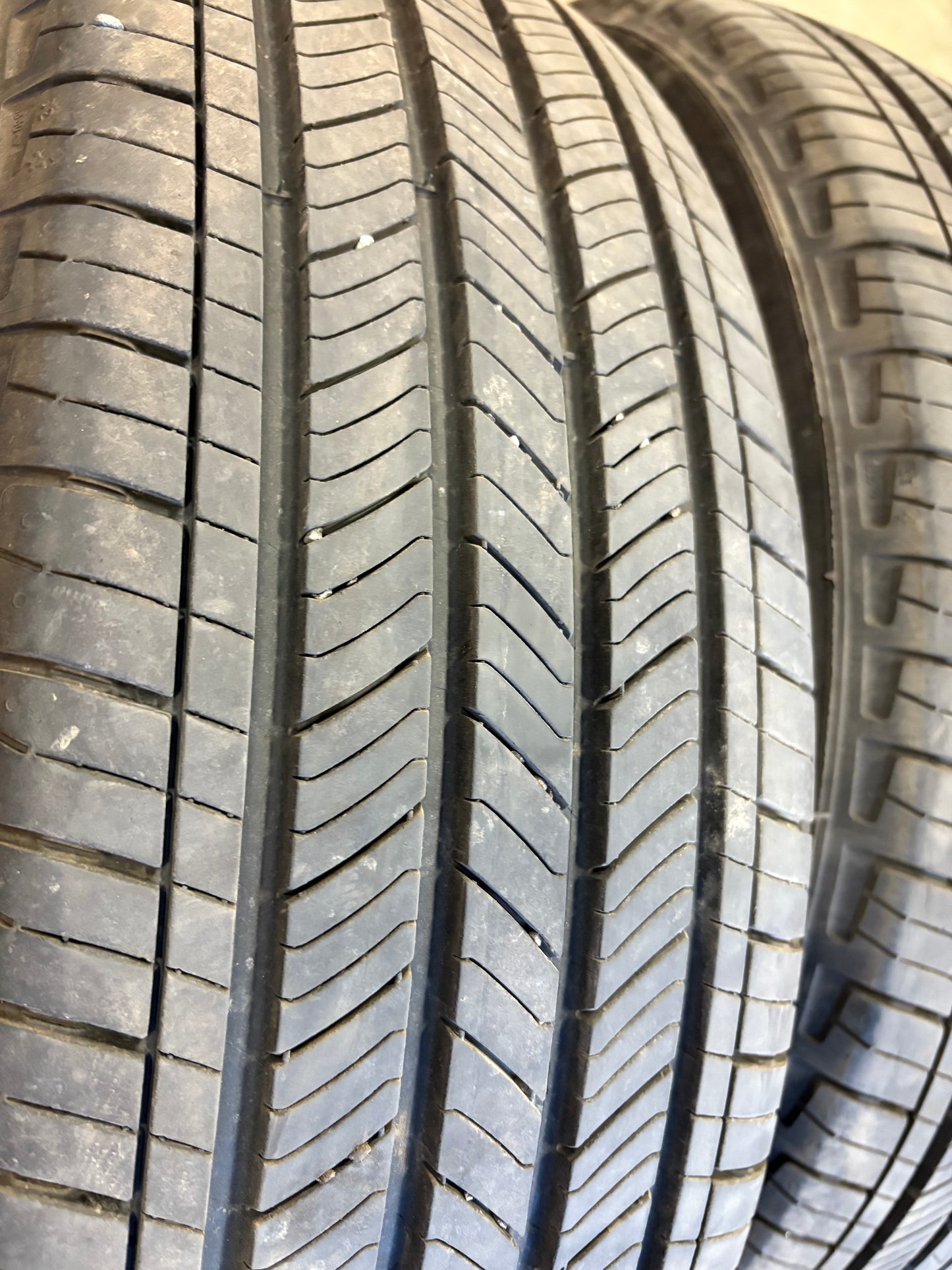 4 pneus d ete 225/60r18 michelin a l etat neuf