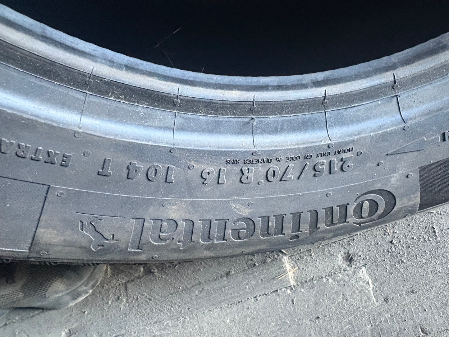 1 pneu neuf 215/70r16 continental