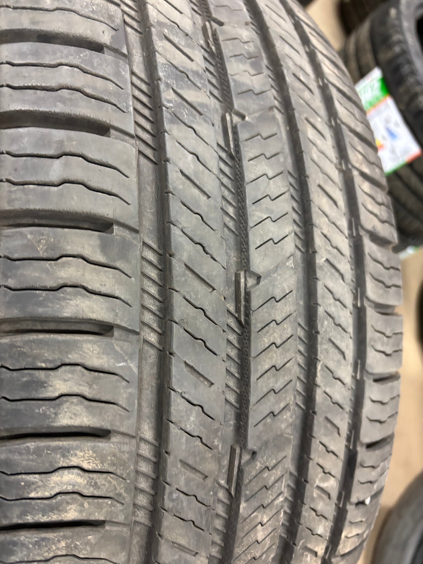 4 pneus d ete 265/60r18 nokian en bon état