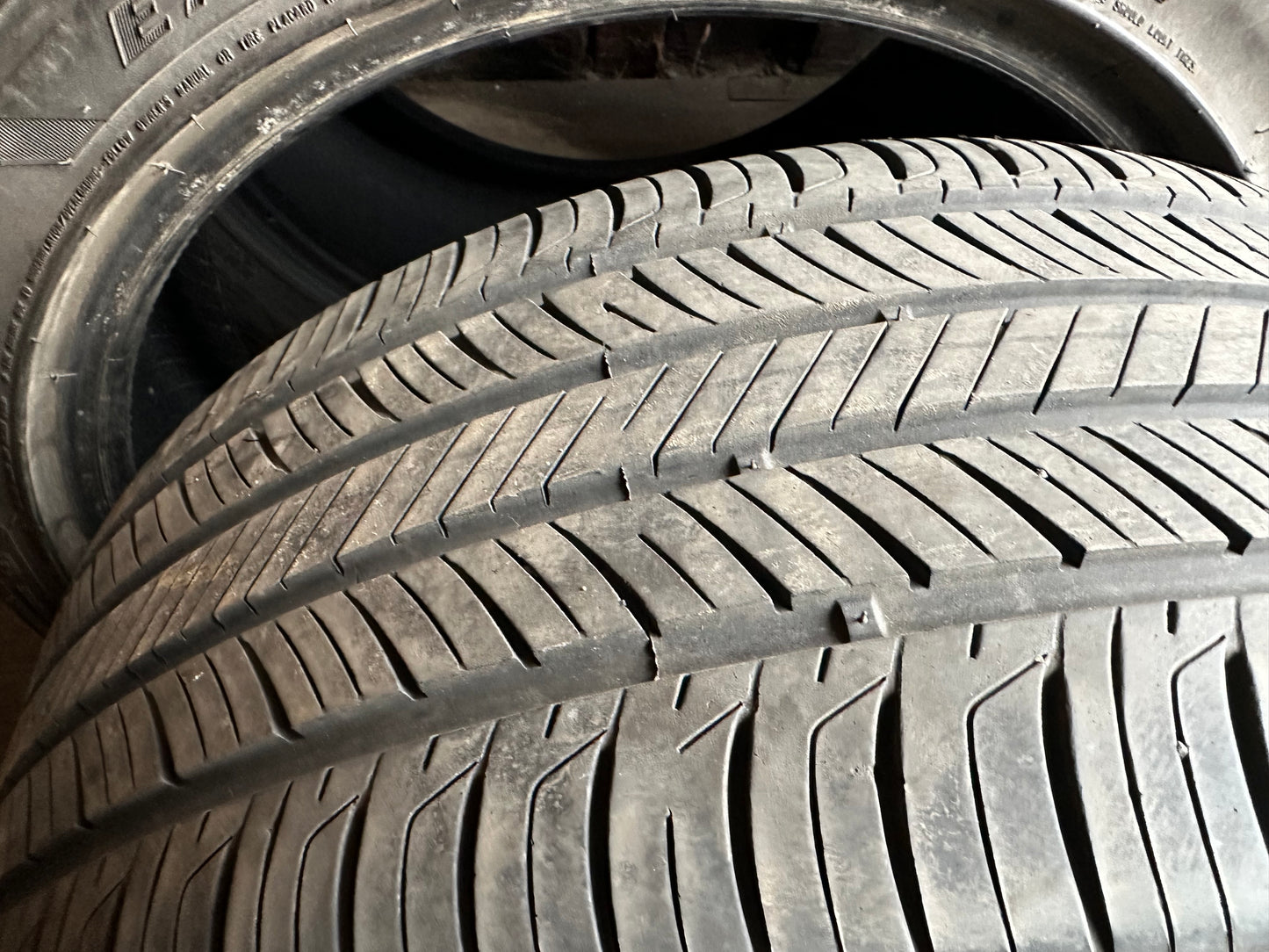 1 pneu d’été 225/50r17 hankook en très bon état