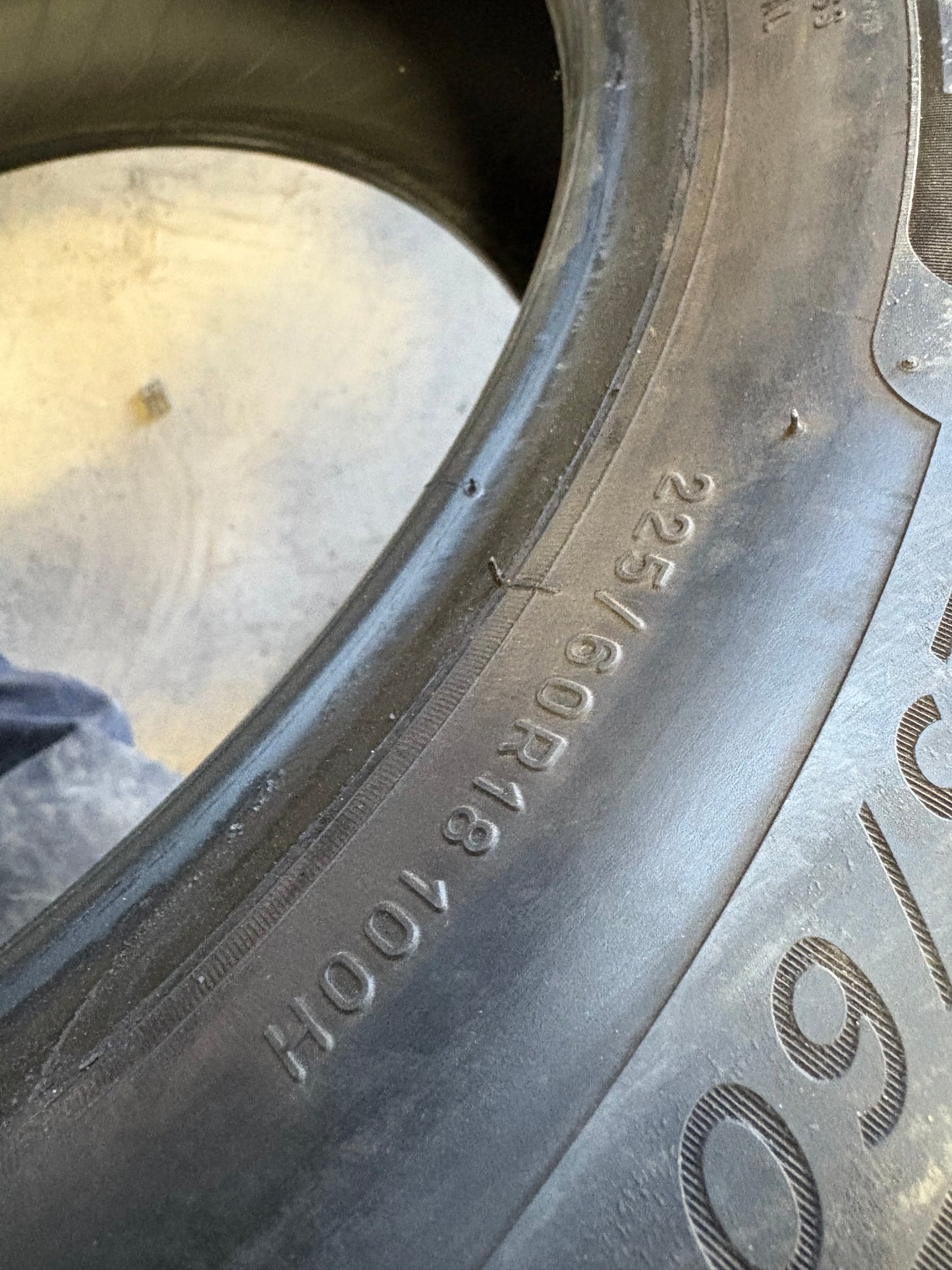 4 pneus d ete 225/60r18 michelin a l etat neuf