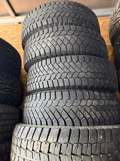 4 pneus d hiver 175/65r15 gislaved