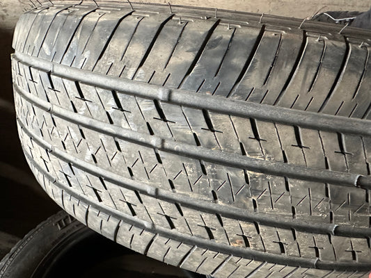 1 pneu d’été 235/65r17 Bridgestone en très bon état