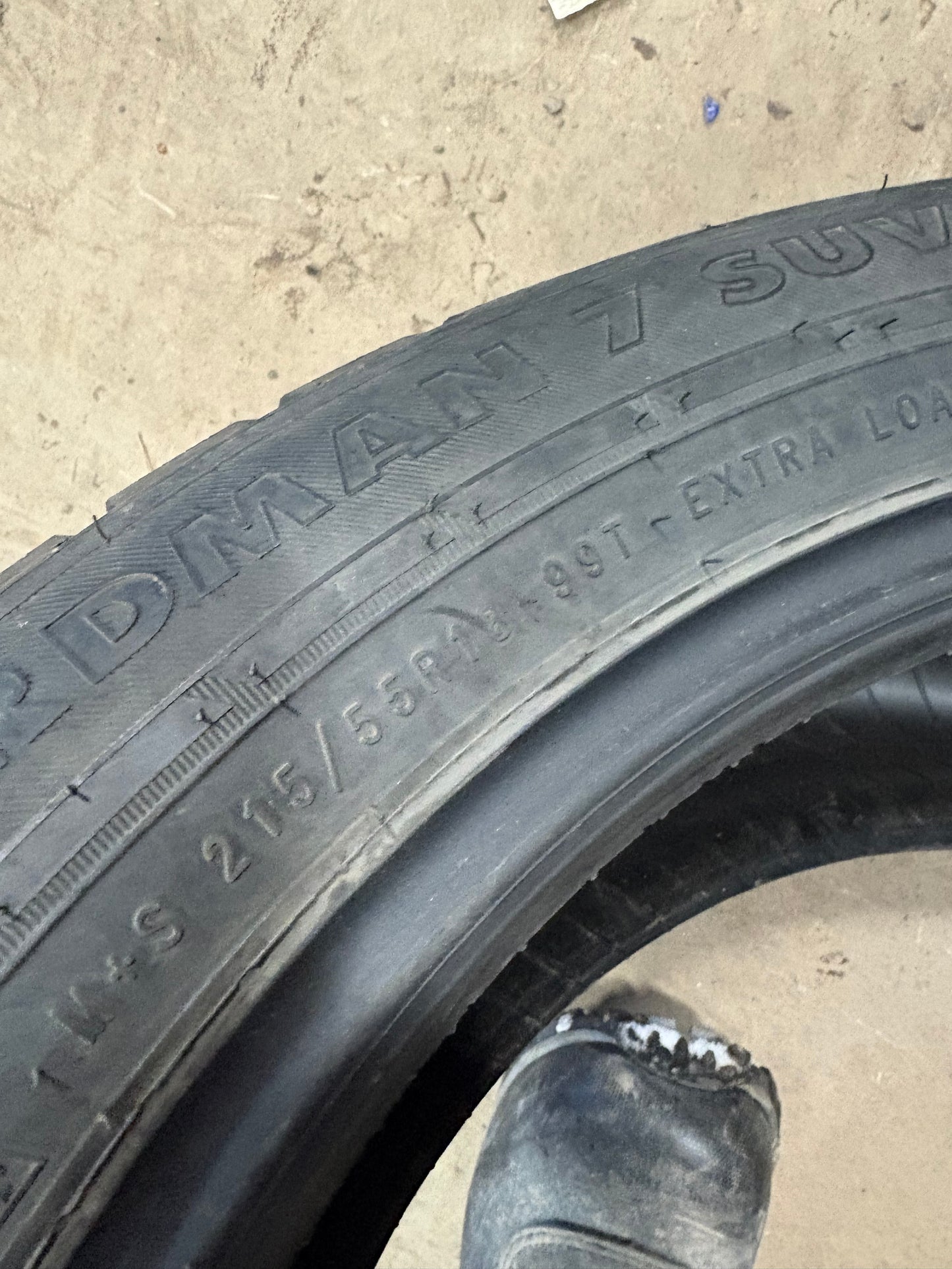 4 pneus d hiver 215/55r18 nokian a clou a l état neuf