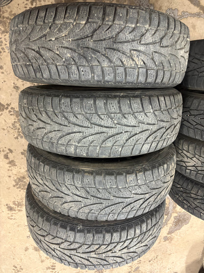 4 pneus d hiver 215/65r16 sailum en bon état