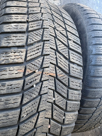 4 pneus d hiver 185/55r15 continental en bon etat