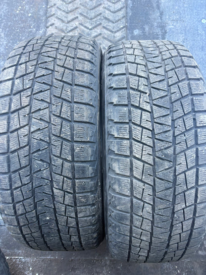 2 pneus d hiver 245/55r19 bridgestone en bon état