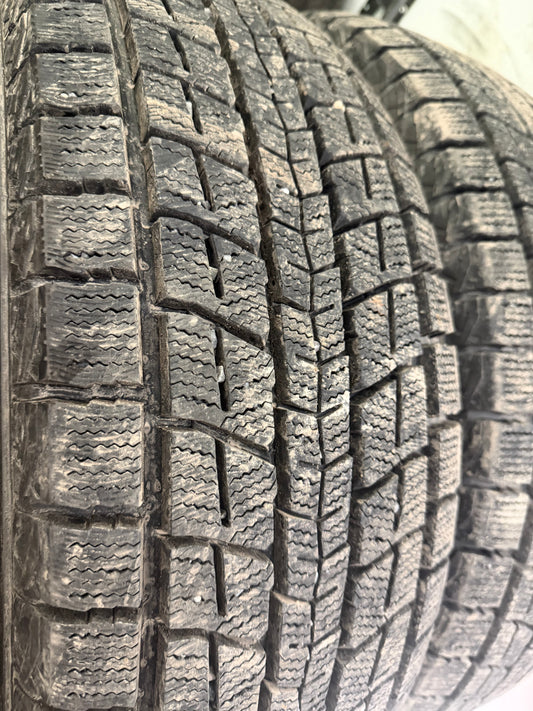 4 pneus d hiver neufs 235/65r17 dunlop en liquidation