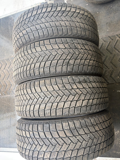 4 pneus d hiver 235/55r19 michelin a l etat neuf
