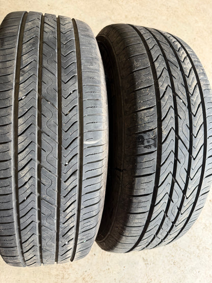 2 pneus d ete 235/65r17 toyo a l etat neuf