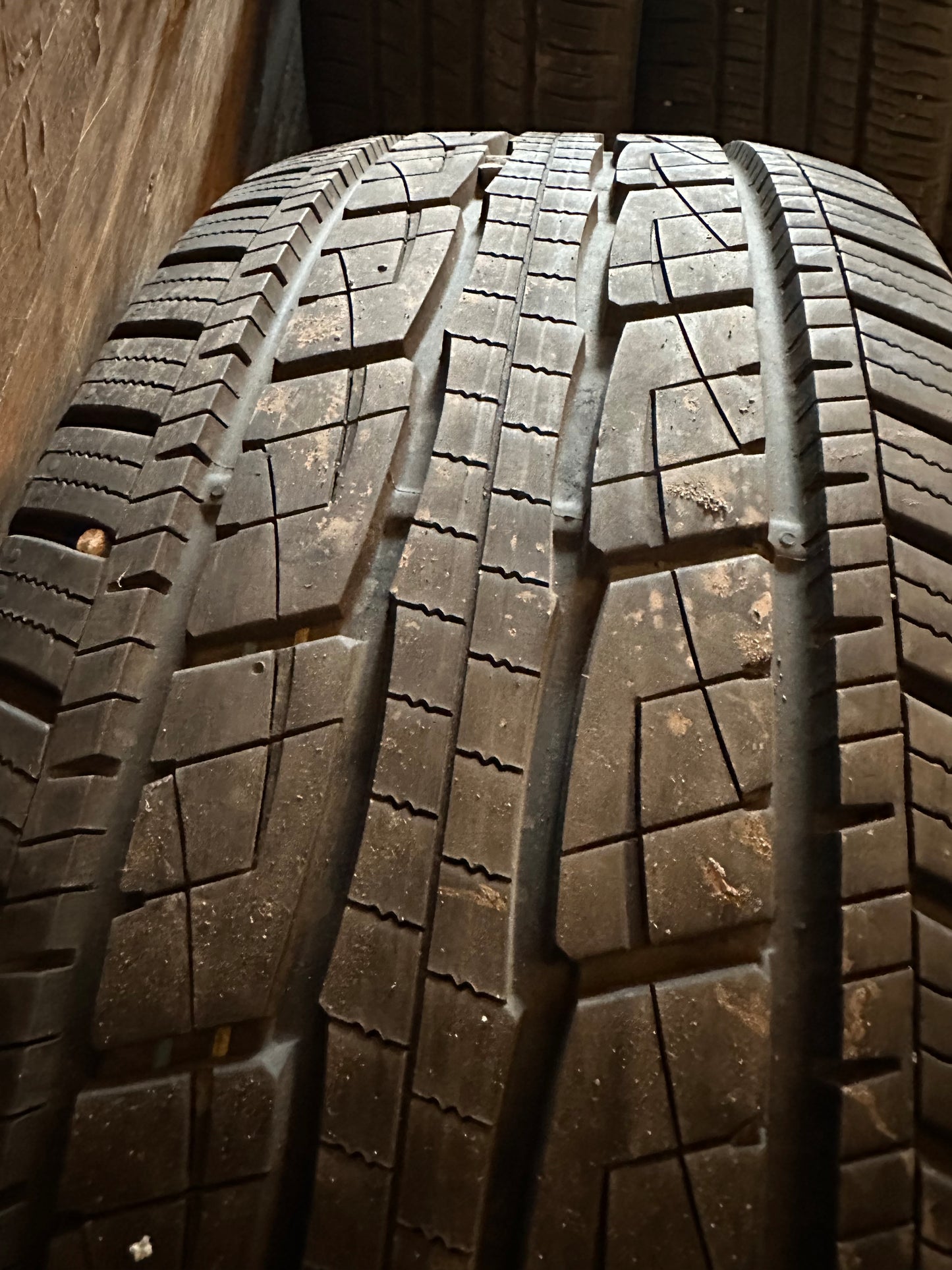 1 pneu d’été 275/60r20 général à l’état neuf