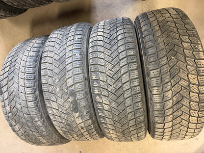 4 pneus d hiver 245/60r18 michelin en bon etat
