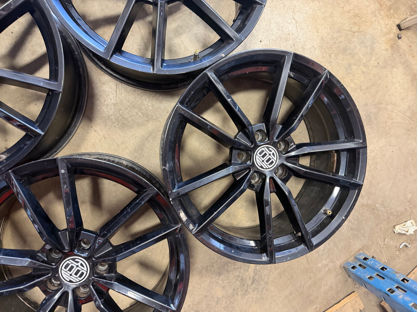 4 mags rssw 18 pouces 5x108 a l état neuf