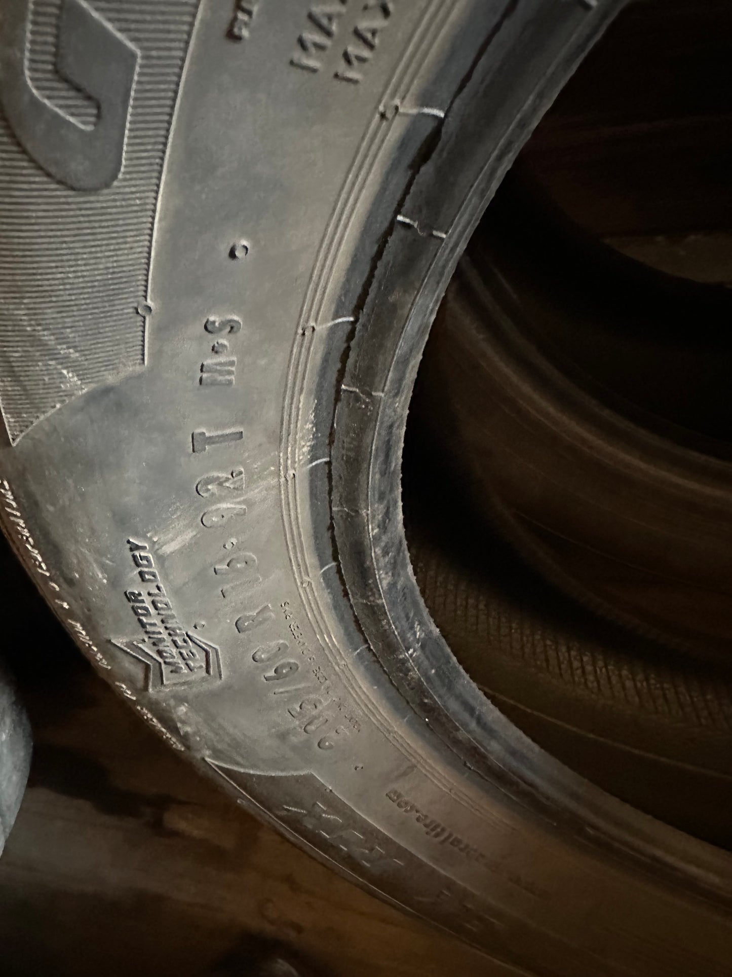 1 pneu d’été 205/60r16 général à l’état neuf