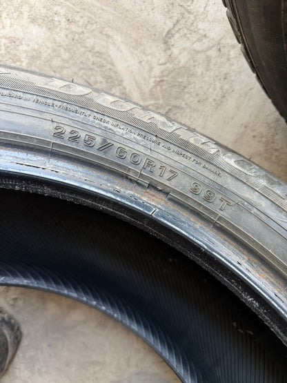 4 pneus d hiver 225/60r17 dunlop en bon état