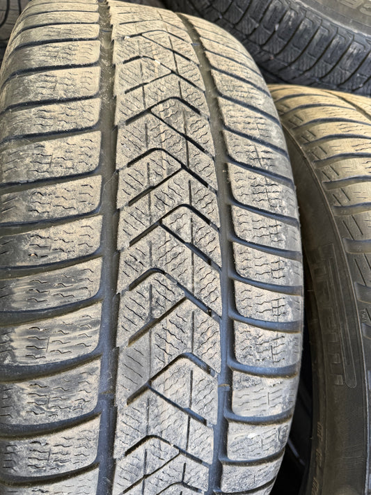 2 pneus d hiver 245/45r20 pirelli