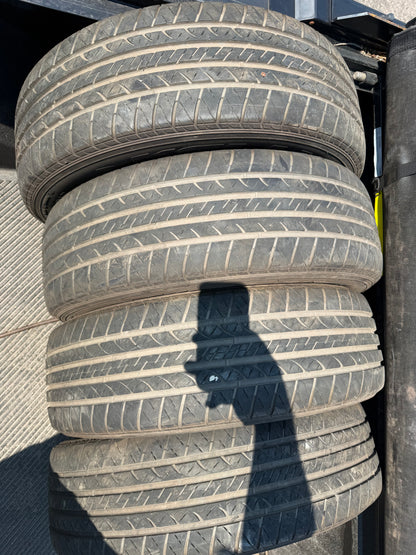 4 pneus d ete 215/70r16 kelly en tres bon etat