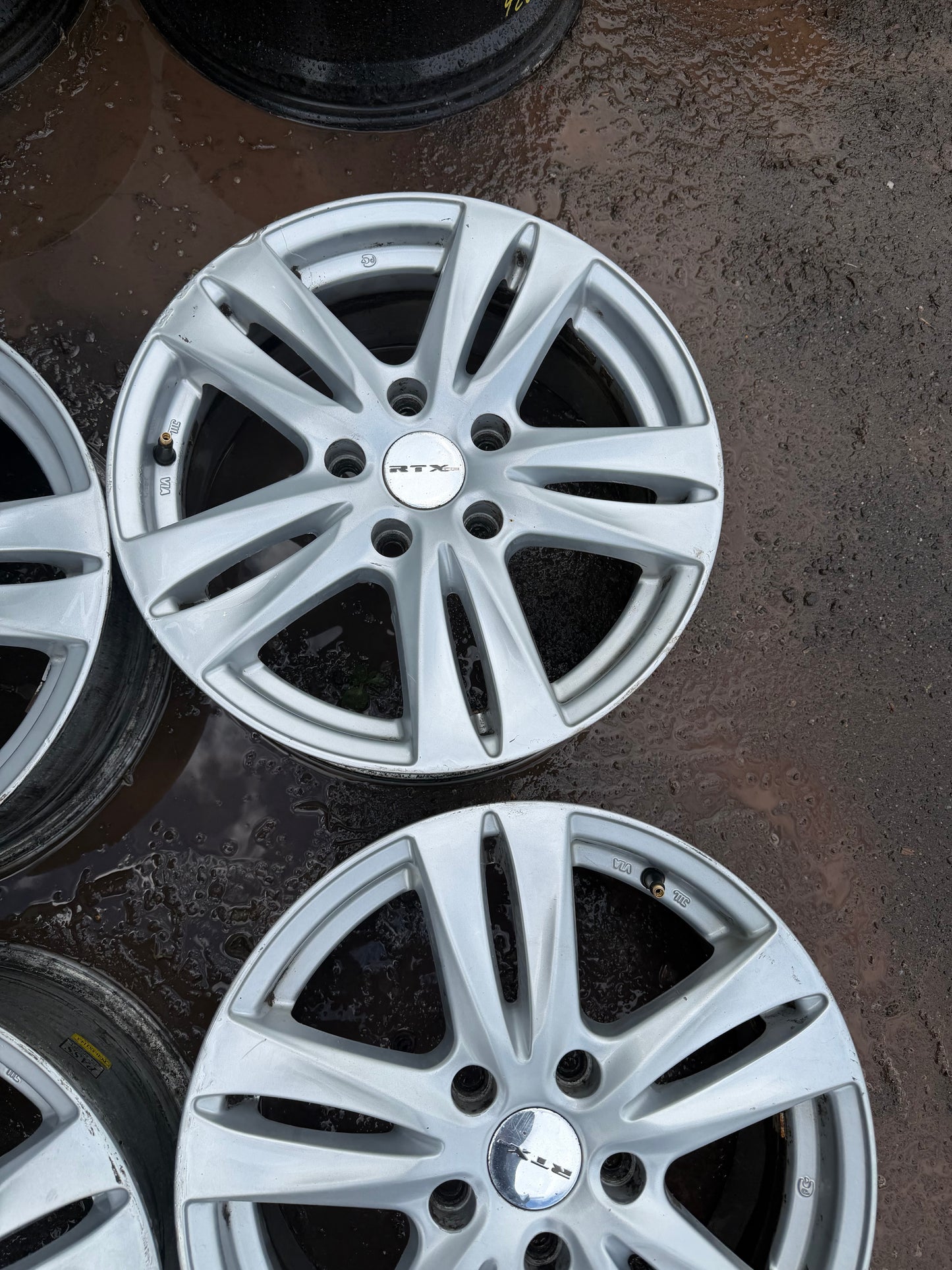 4 mags rtx 16 pouces 5x114.3 en bon etat