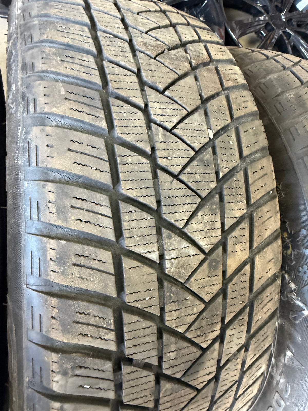 4 pneus d hiver 205/55r16 gt radial
