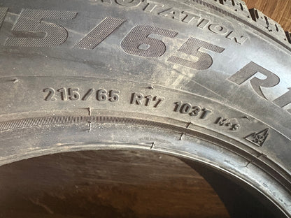 1 pneu d hiver 215/65r17 pirelli a l etat neuf