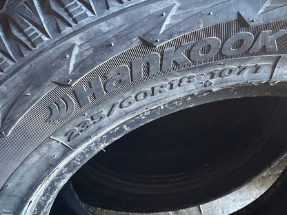 2 pneus d hiver 235/60r18 hankook a clou en tres bon état