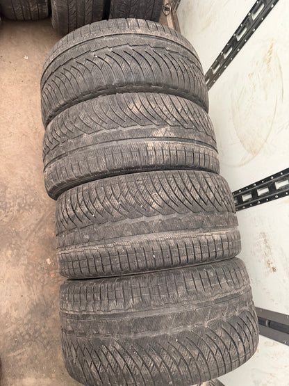 4 pneus d hiver 2x225/40r18 et 2x255/35r18 michelin
