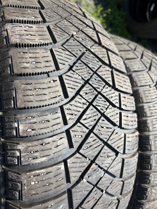4 pneus d hiver 215/65r16 pirelli en bon etat
