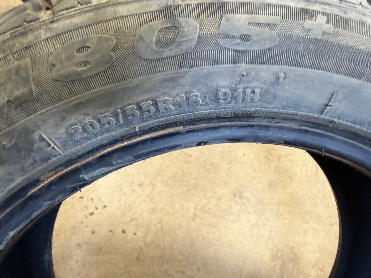 4 pneus d hiver 205/55r16 firemax en bon état