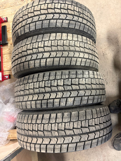 4 pneus d hiver 215/60r16 dunlop a l etat neuf