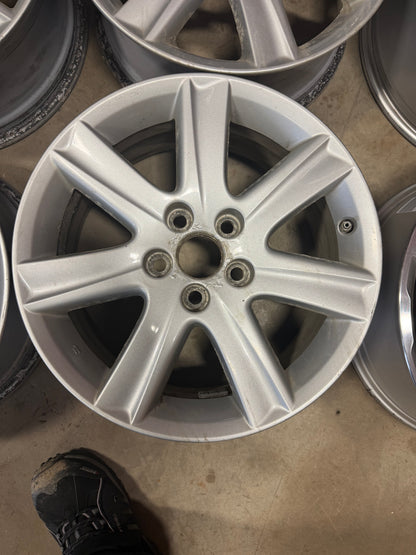4 mags toyota 17 pouces 5x114.3