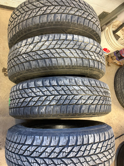 4 pneus d hiver 215/65r16 good year a l etat neuf